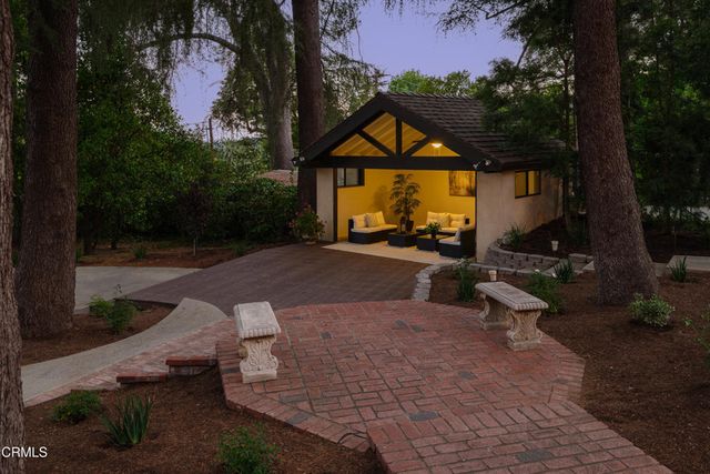 1720 Earlmont Avenue, La Canada Flintridge, CA 91011