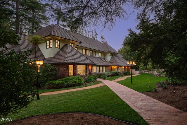 1720 Earlmont Avenue, La Canada Flintridge, CA 91011