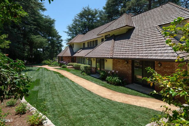 1720 Earlmont Avenue, La Canada Flintridge, CA 91011