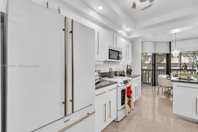 2000 Island Blvd 305, Aventura, FL 33160