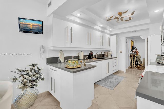 2000 Island Blvd 305, Aventura, FL 33160