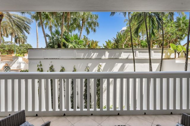 2000 Island Blvd 305, Aventura, FL 33160