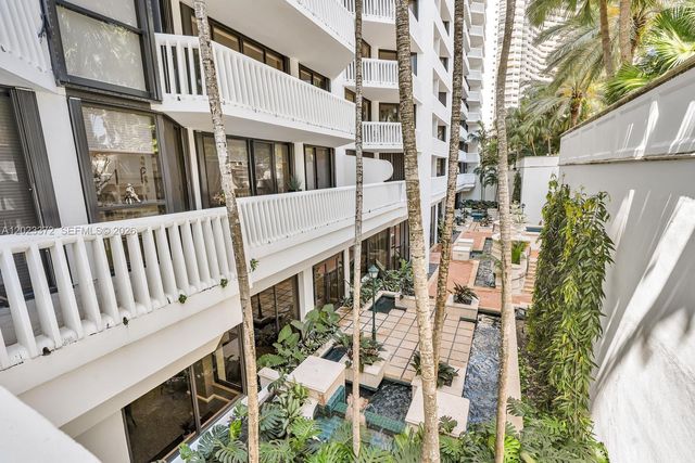 2000 Island Blvd 305, Aventura, FL 33160