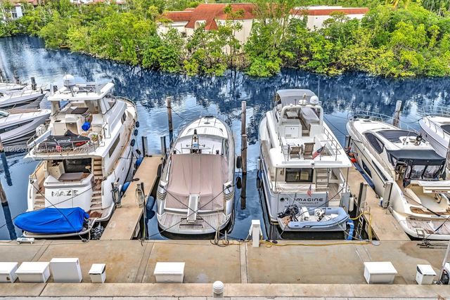 2000 Island Blvd 305, Aventura, FL 33160