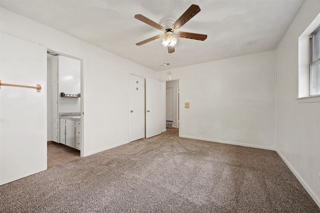 657 Sue Ann Lane, Burleson, TX 76028