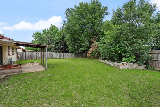 657 Sue Ann Lane, Burleson, TX 76028