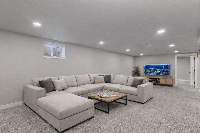 6552 S Pearl Street, Centennial, CO 80121