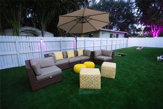 1435 Grant St na, Hollywood, FL 33020