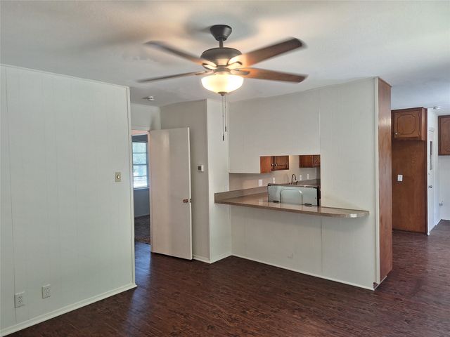 513 Simmons Drive, Euless, TX 76040