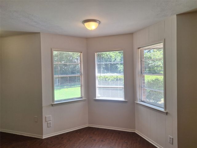 513 Simmons Drive, Euless, TX 76040