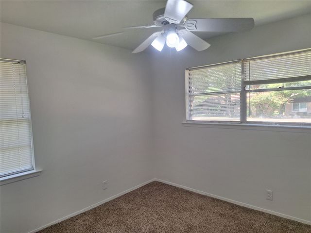 513 Simmons Drive, Euless, TX 76040