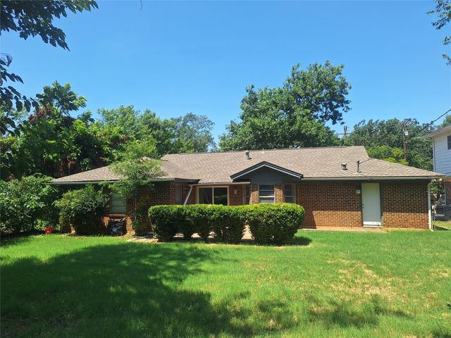 513 Simmons Drive, Euless, TX 76040