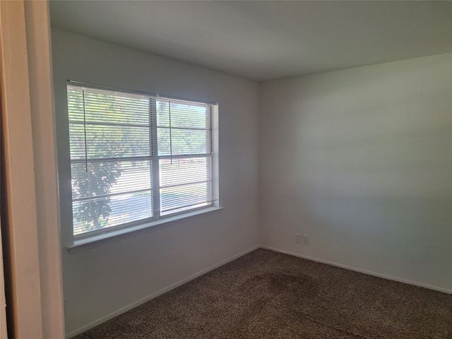 513 Simmons Drive, Euless, TX 76040