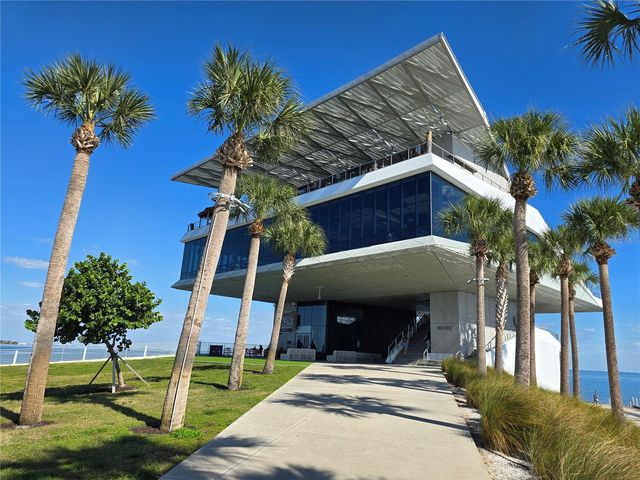 4468 57TH AVENUE N, St Petersburg, FL 33714