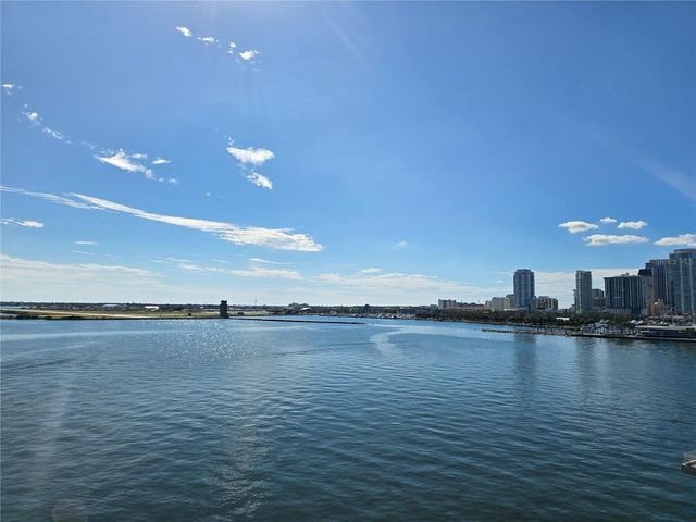 4468 57TH AVENUE N, St Petersburg, FL 33714