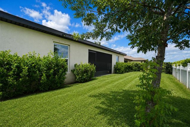 5318 Imagination Drive, Fort Pierce, FL 34947
