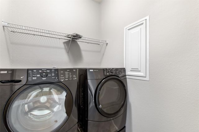 10414 Whisper Bluff Drive, Humble, TX 77396