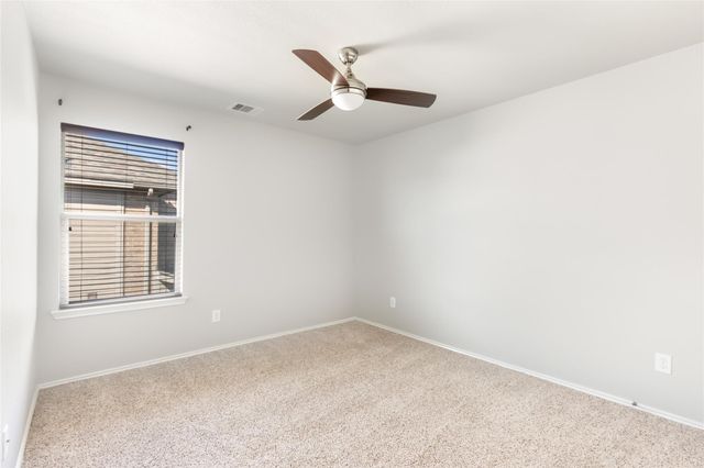 10414 Whisper Bluff Drive, Humble, TX 77396