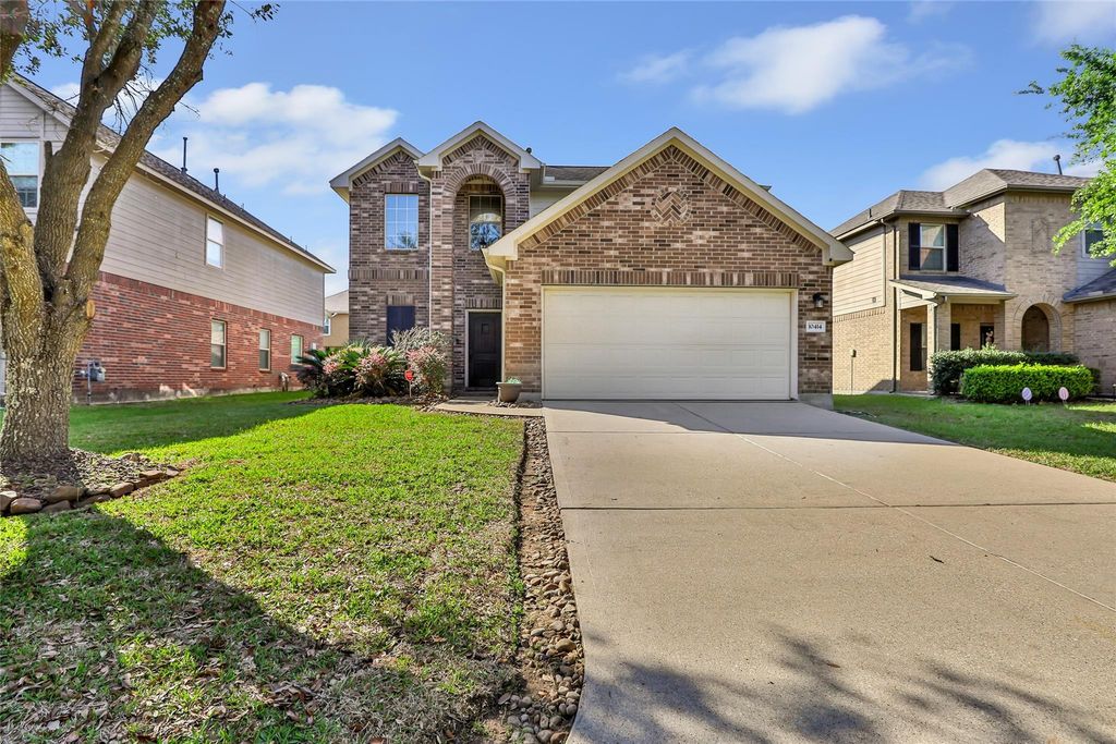 10414 Whisper Bluff Drive, Humble, TX 77396
