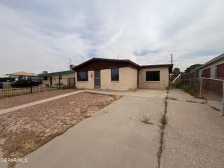 236 PAPAYA Street, El Paso, TX 79915
