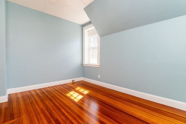 54 Southbourne Rd, Boston, MA 02130