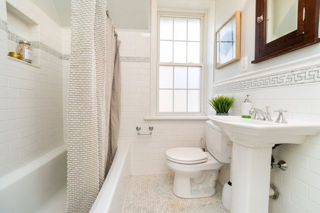 54 Southbourne Rd, Boston, MA 02130