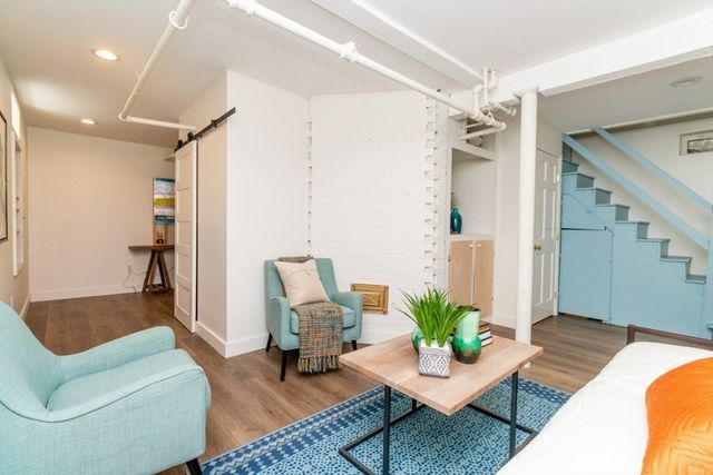54 Southbourne Rd, Boston, MA 02130