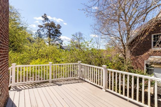 54 Southbourne Rd, Boston, MA 02130