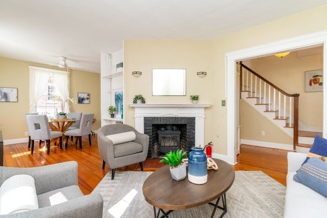 54 Southbourne Rd, Boston, MA 02130