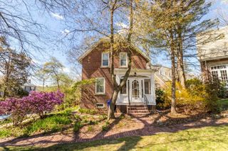 54 Southbourne Rd, Boston, MA 02130