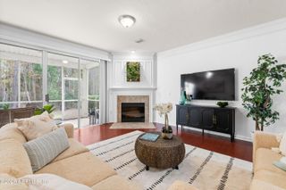 3897 LIONHEART Drive, Jacksonville, FL 32216