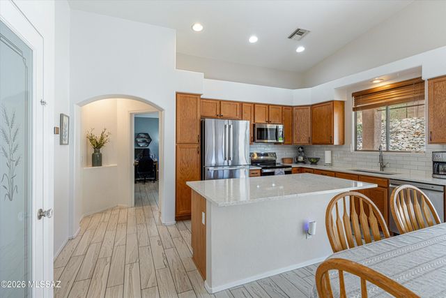 356 W Plateau Road, Tucson, AZ 85737