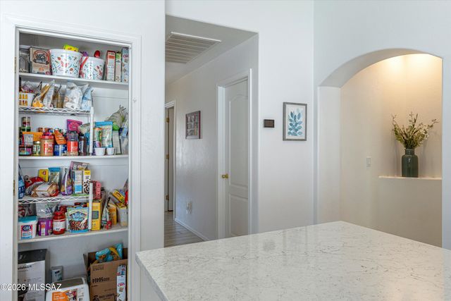 356 W Plateau Road, Tucson, AZ 85737