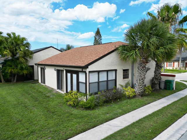 2242 SE Breckenridge Circle, Port St. Lucie, Port St Lucie, FL 34952