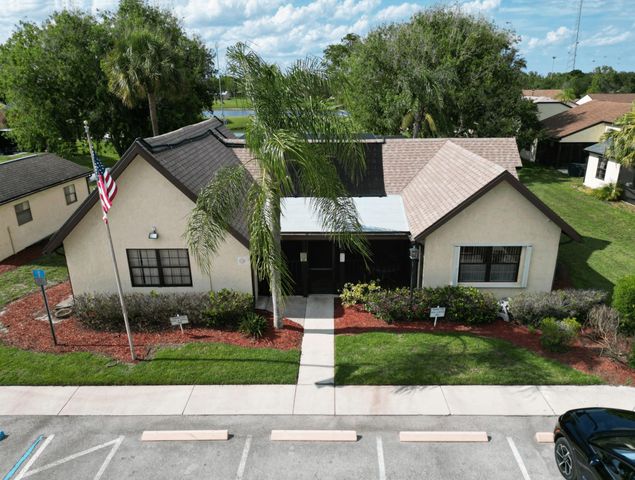 2242 SE Breckenridge Circle, Port St. Lucie, Port St Lucie, FL 34952