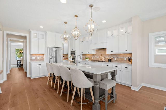 16513 Duluth Trail, Lakeville, MN 55044