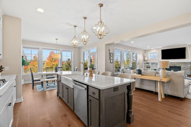 16513 Duluth Trail, Lakeville, MN 55044