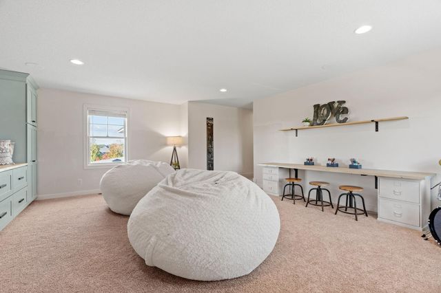 16513 Duluth Trail, Lakeville, MN 55044