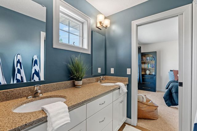 16513 Duluth Trail, Lakeville, MN 55044