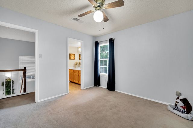 1440 Meadowood Village Drive, Fort Worth, TX 76120