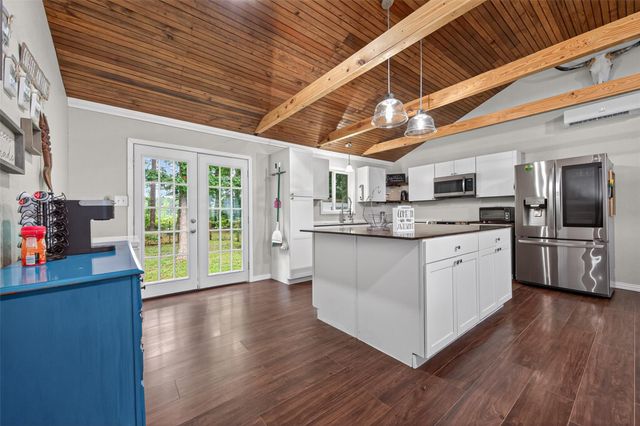 241 Quail Creek Drive, Cleveland, TX 77328