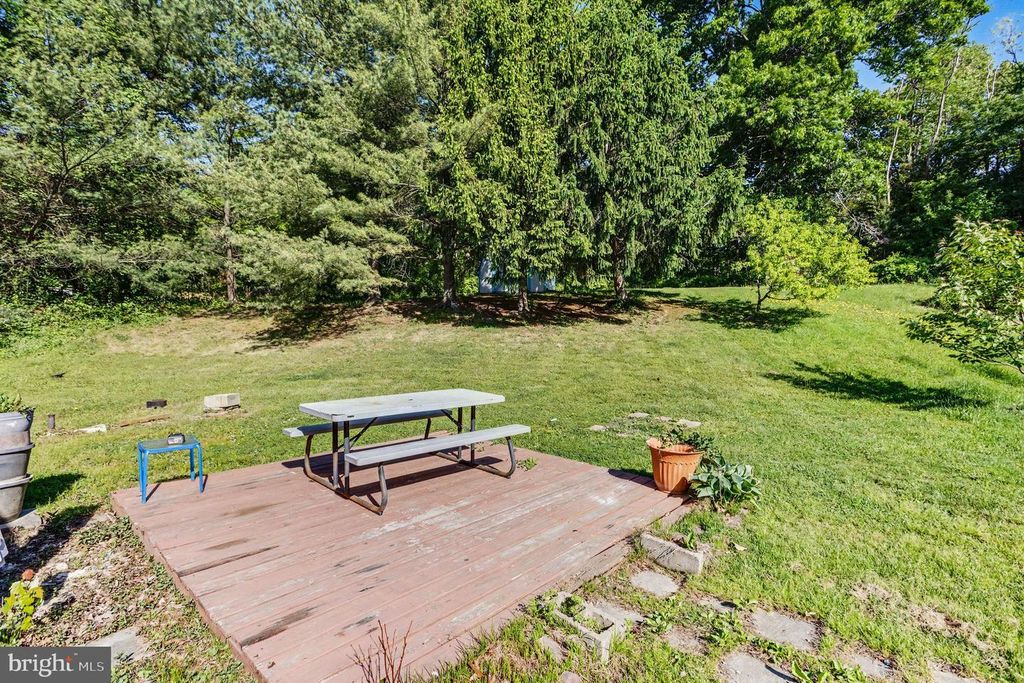 Image 25 of property listing at 2002 DAVID DR, Edgewood, MD 21040