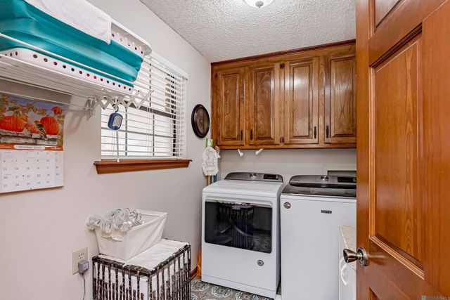 5654 Vicksburg Dr, Baton Rouge, LA 70817