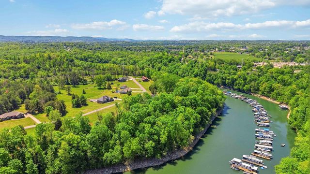 775 Cedar Pointe Drive, Somerset, KY 42501