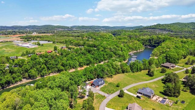 775 Cedar Pointe Drive, Somerset, KY 42501