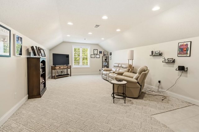775 Cedar Pointe Drive, Somerset, KY 42501