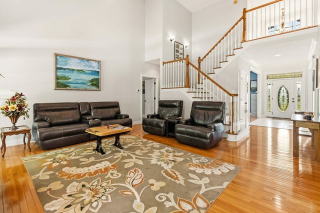 775 Cedar Pointe Drive, Somerset, KY 42501