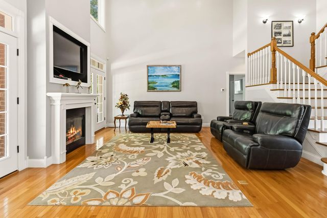 775 Cedar Pointe Drive, Somerset, KY 42501