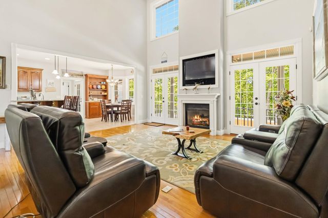 775 Cedar Pointe Drive, Somerset, KY 42501