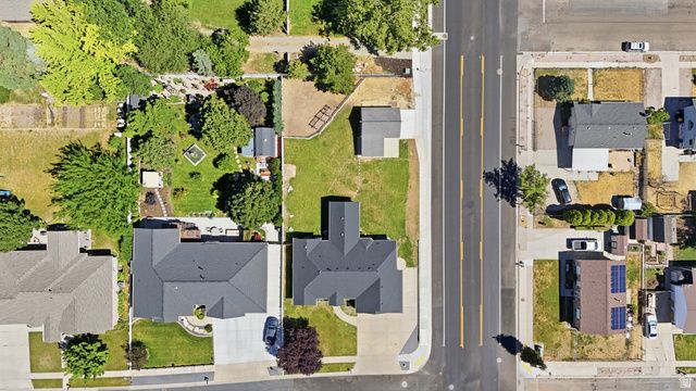 546 W 2525 S, Syracuse, UT 84075